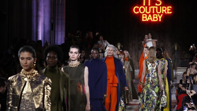 VENTE-presse-maison-rabih-kayrouz-paris-novembre-2019
